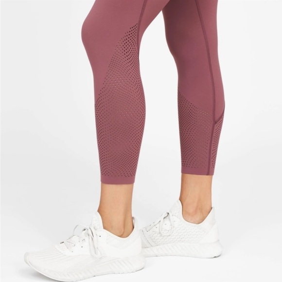 Spanx by Sara Blakely Mauve Leggings Size Medium - Picture 2 of 9